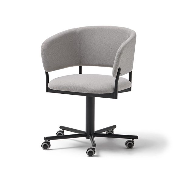 RC METAL WHEELS ARMCHAIR